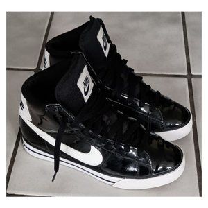Women's Nike Sweet Classic High Top Sneakers Size 8.5